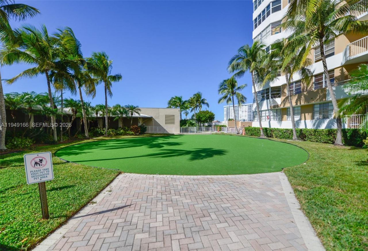 1965 S Ocean Dr, Unit 18K, Hallandale Beach, FL 33009 Photo