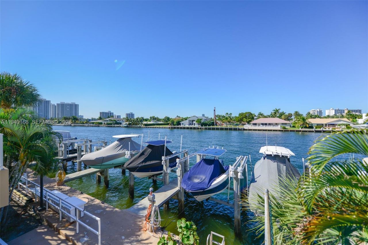 1965 S Ocean Dr, Unit 18K, Hallandale Beach, FL 33009 Photo