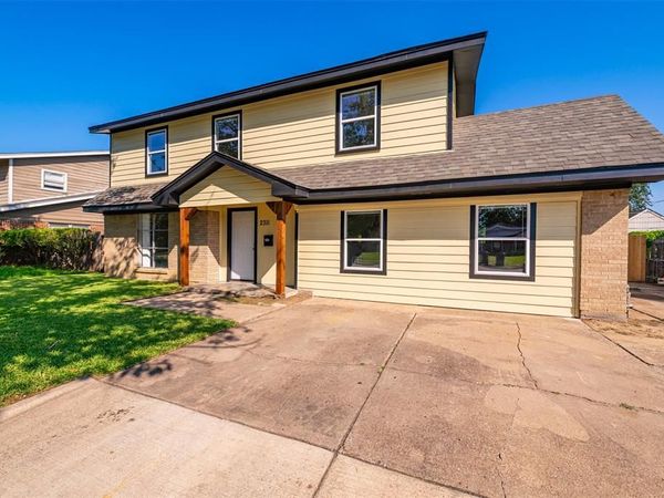 2311 E Mitchell Street, Arlington, TX 76010