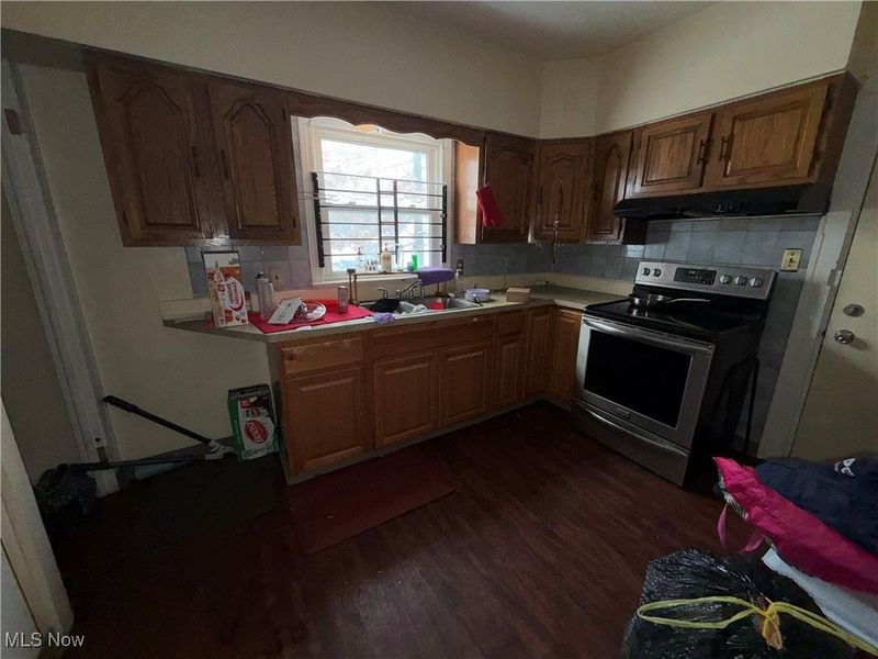 883 Caledonia Avenue, Cleveland Heights, OH 44112 Photo 4