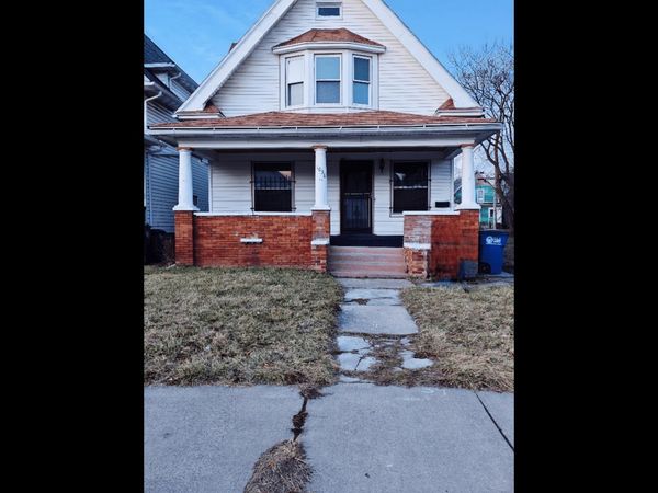 1038 Pinewood Avenue, Toledo, OH 43607
