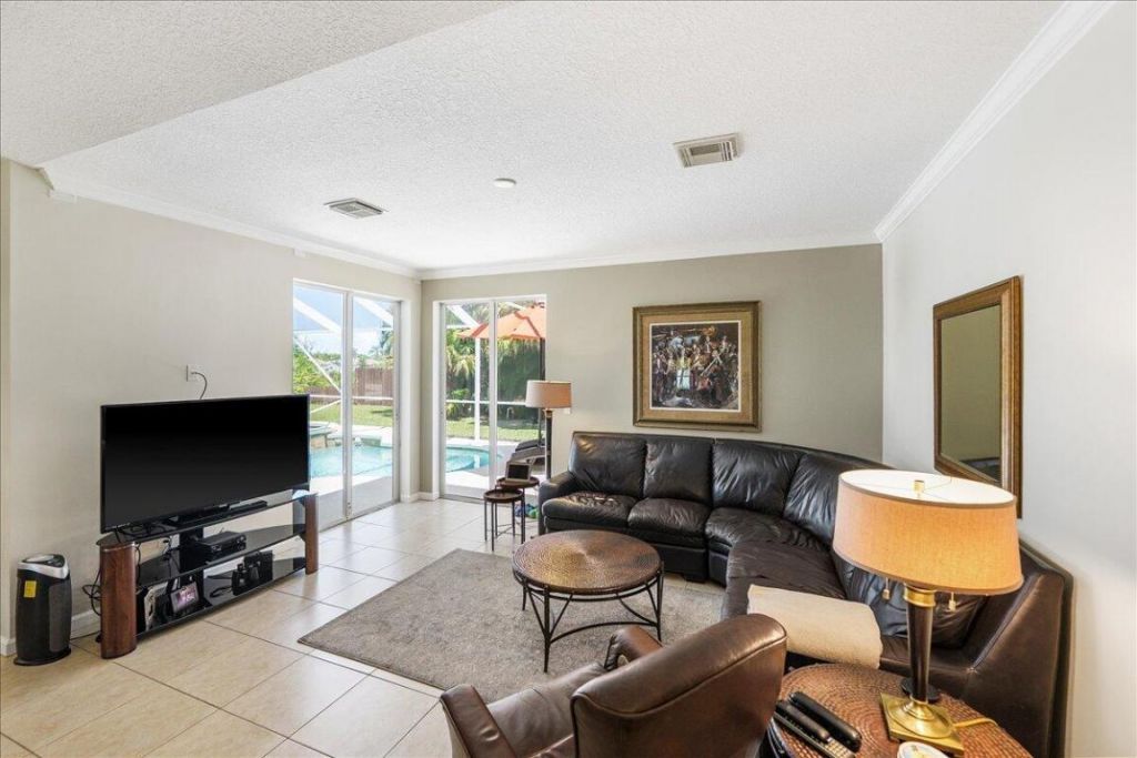 6049 NW Winfield Drive, Port Saint Lucie, FL 34986 Photo