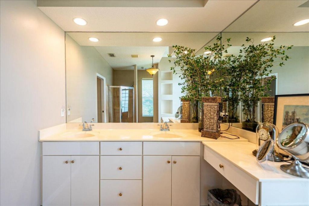 6049 NW Winfield Drive, Port Saint Lucie, FL 34986 Photo