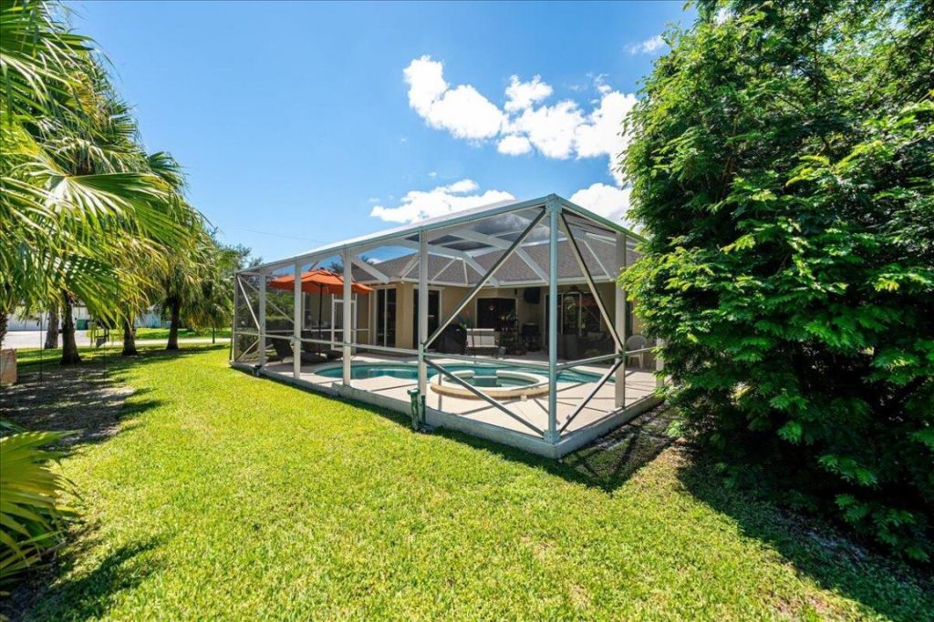 6049 NW Winfield Drive, Port Saint Lucie, FL 34986 Photo