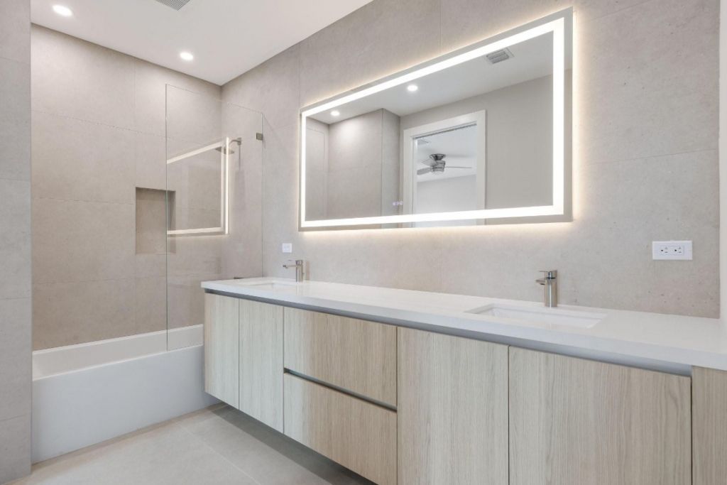 2015 NE 4th Ave, Wilton Manors, FL 33305 Photo