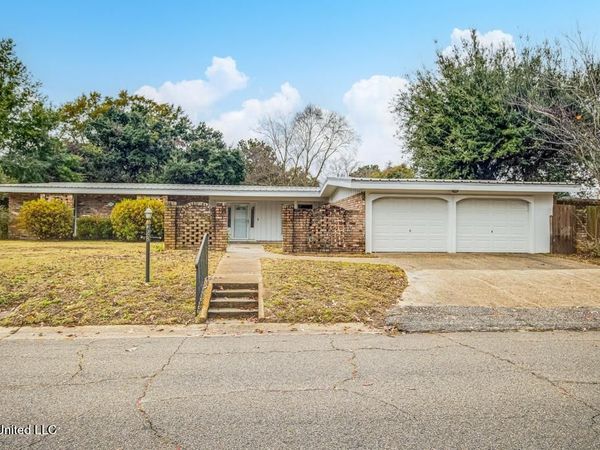 28 Woodglen Drive, Gulfport, MS 39507