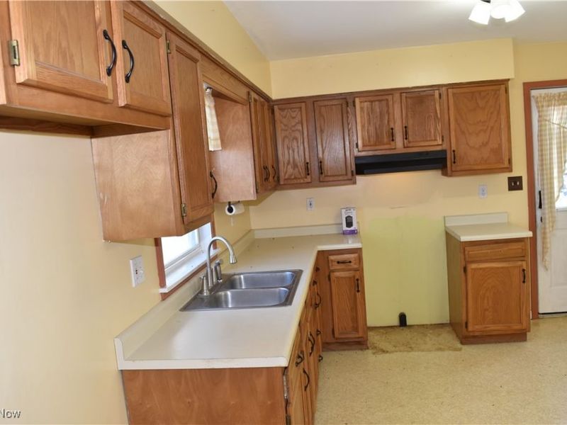 66345 McBride Hill Road, Saint Clairsville, OH 43950 Photo 3