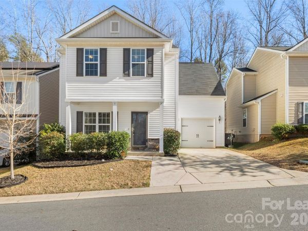 7621 Mockernut Drive, Charlotte, NC 28215