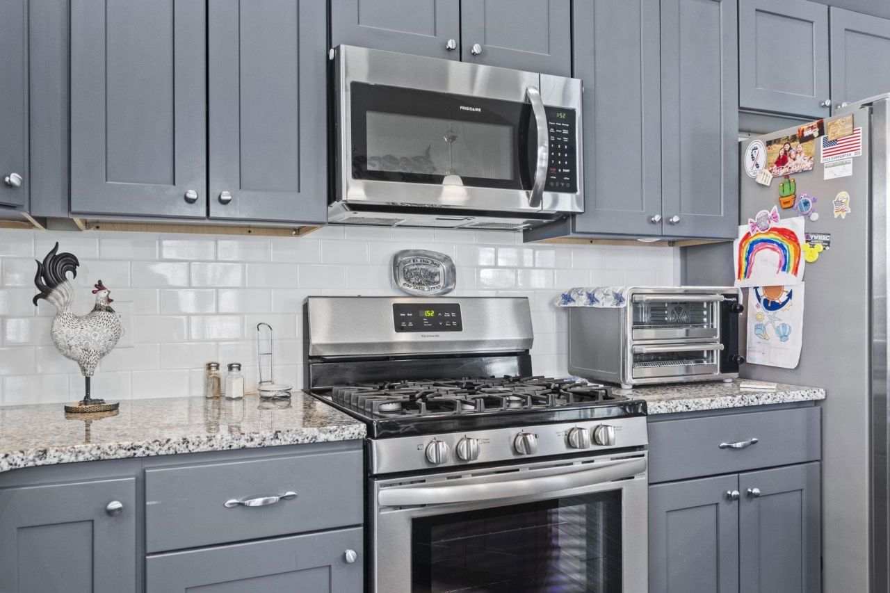 4408 Grande Harbour Blvd. Photo 12