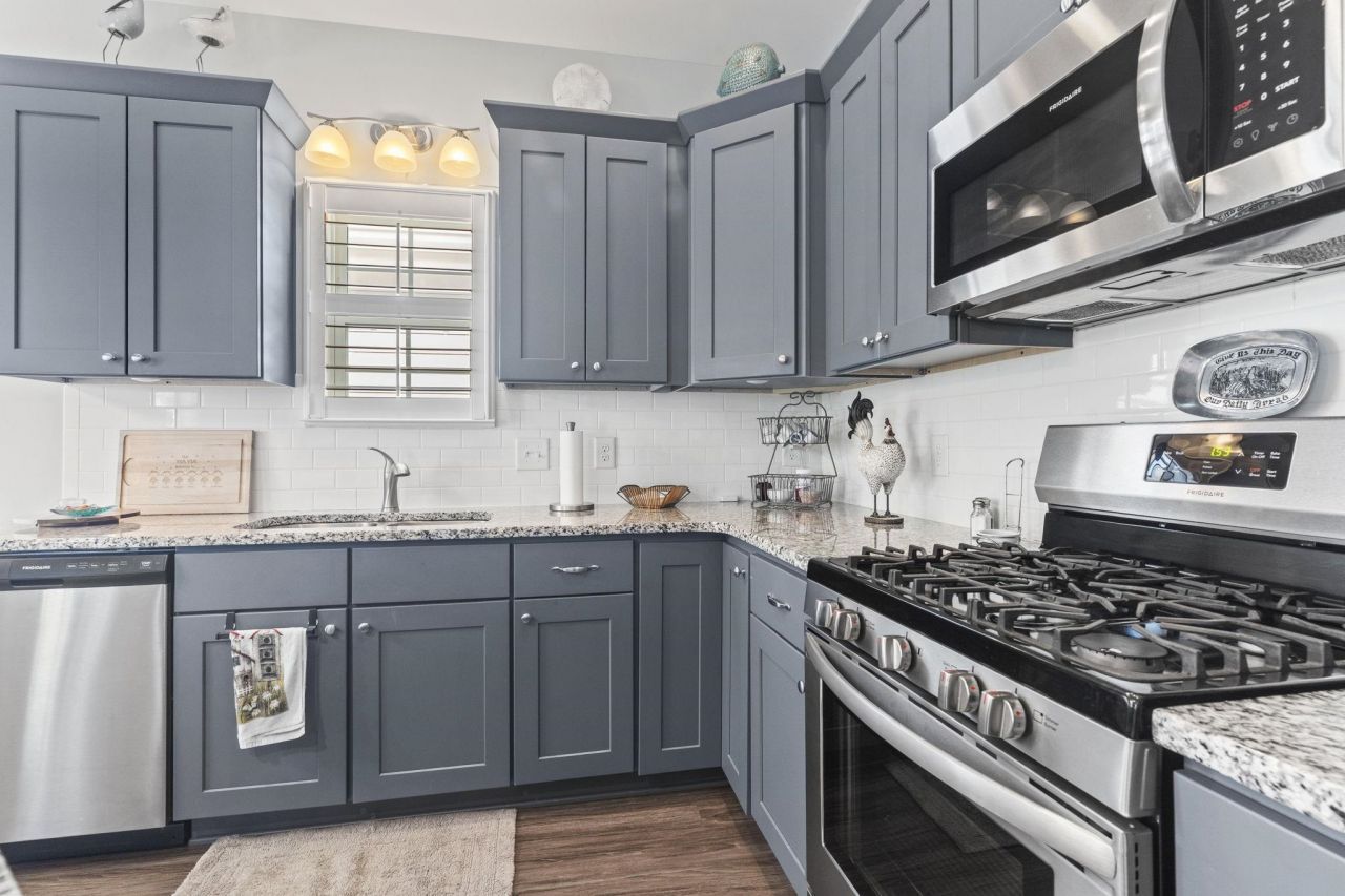 4408 Grande Harbour Blvd. Photo 14