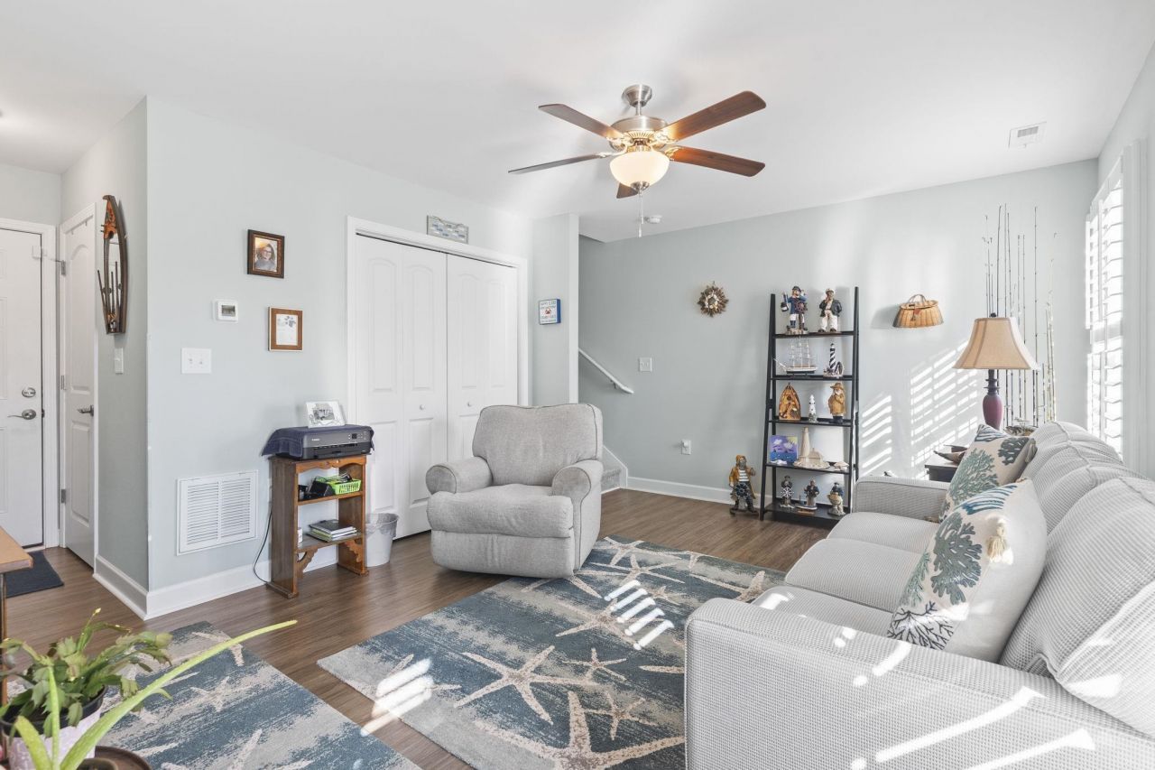 4408 Grande Harbour Blvd. Photo 26