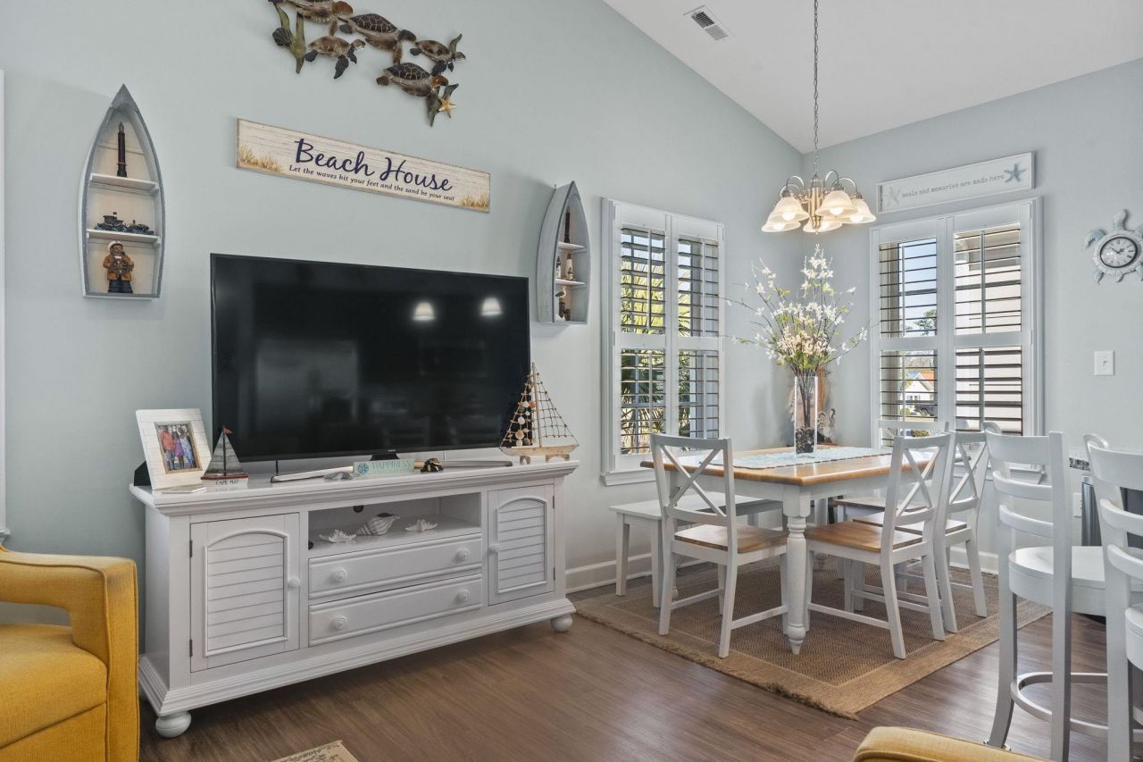 4408 Grande Harbour Blvd. Photo 6