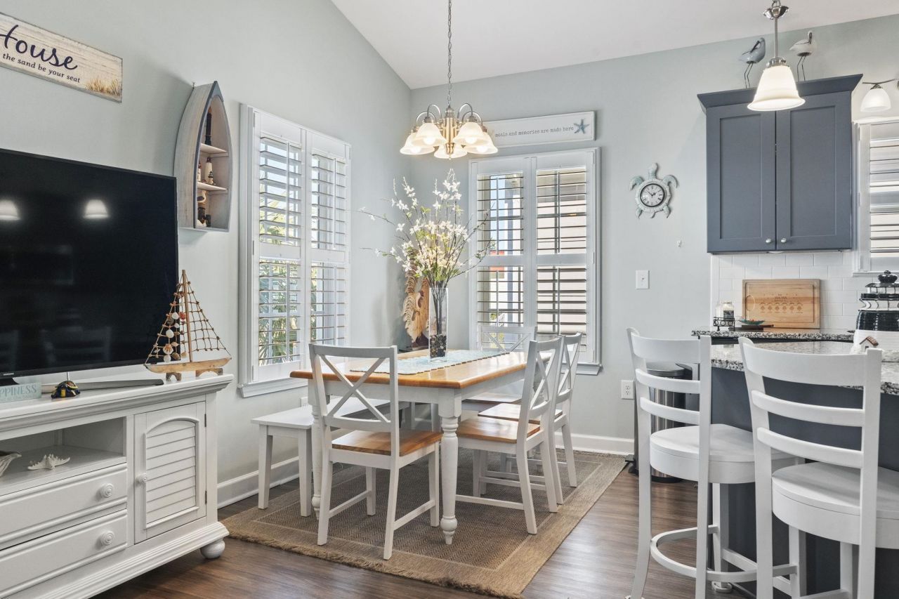 4408 Grande Harbour Blvd. Photo 7