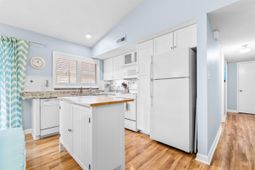 700 28th Ave. S photo 4