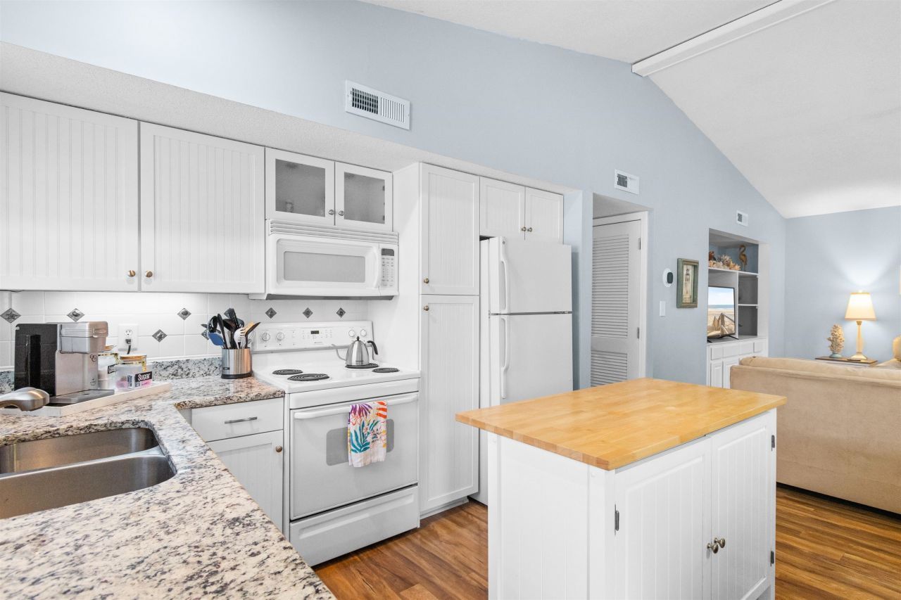 700 28th Ave. S Photo 5