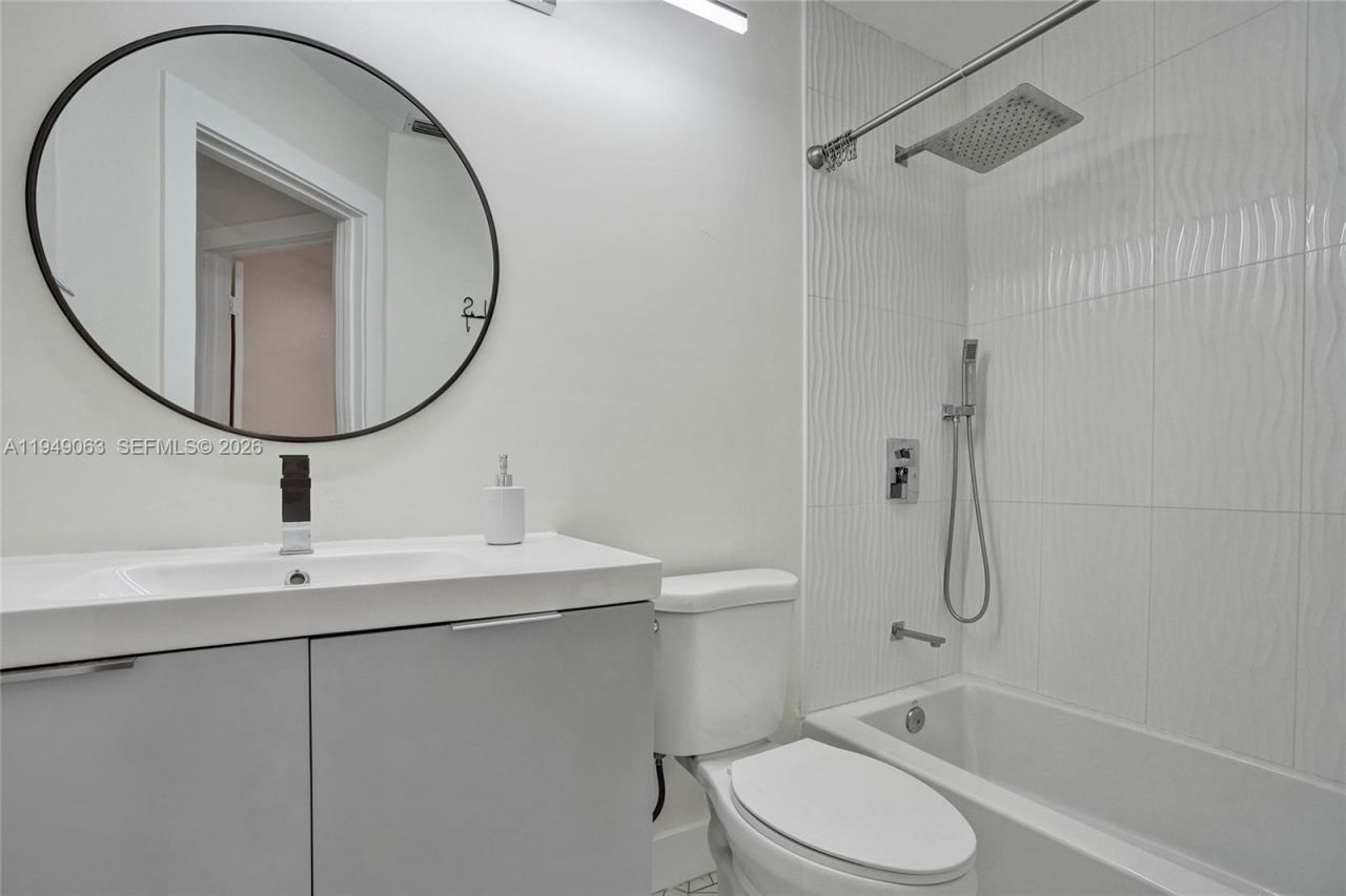 155 Love Cres, Royal Palm Beach, FL 33411 Photo