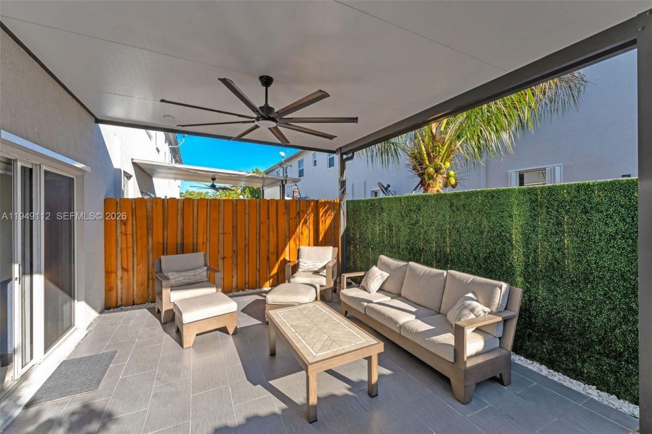 2614 SE 13th St, Homestead, FL 33035 Photo