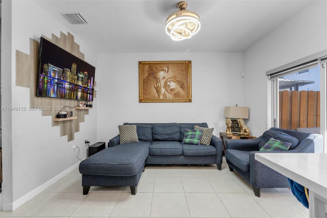 2614 SE 13th St, Homestead, FL 33035 Photo