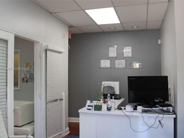 Unit 109, Miami Lakes, FL 33016