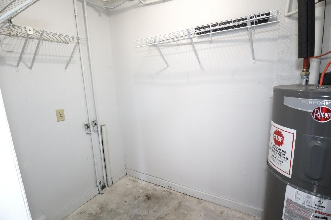 1721 Boone Hall Drive Photo 10