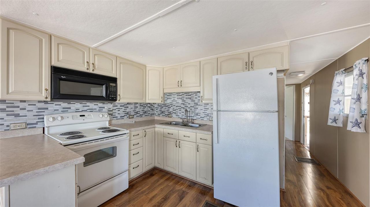 4221 11th Street E, Ellenton, FL 34222 Photo