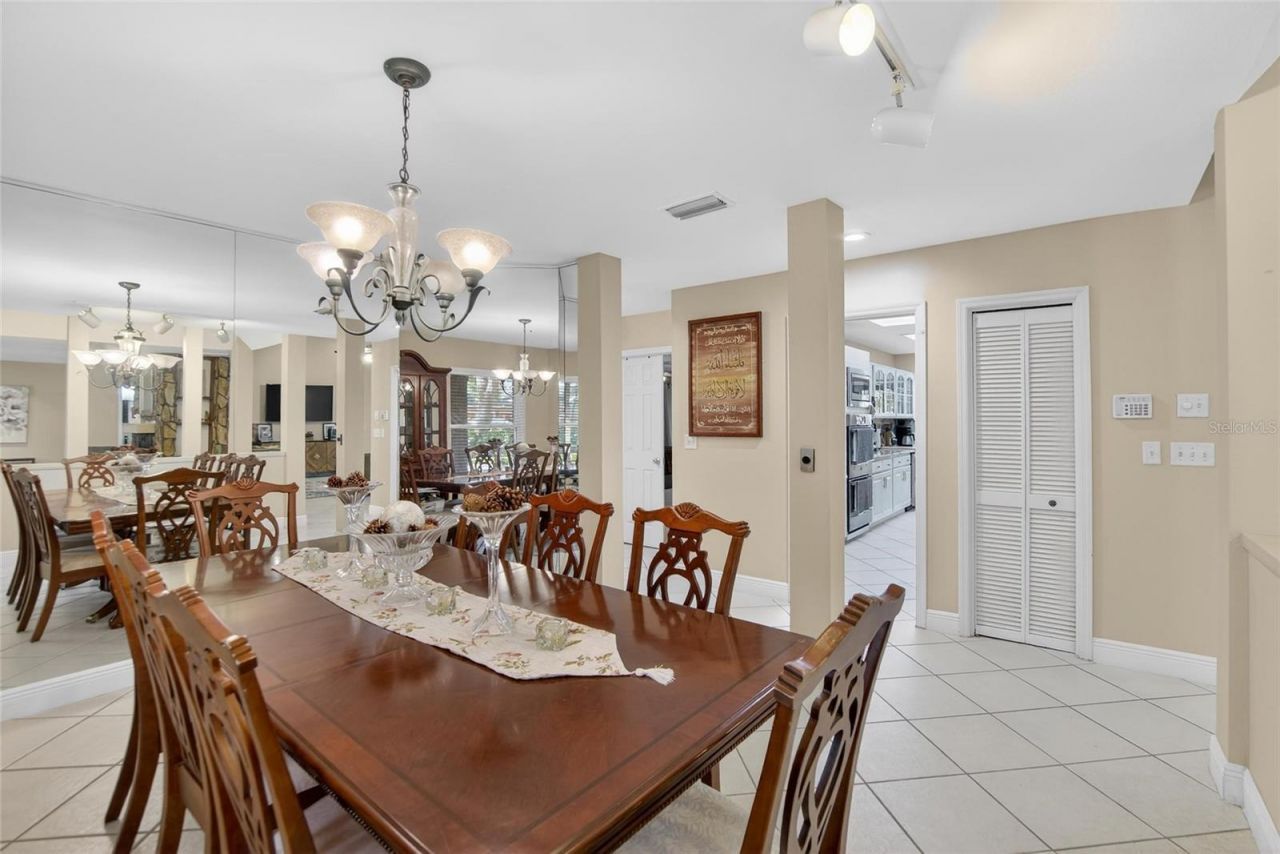 133 Barrington Drive, Brandon, FL 33511 Photo