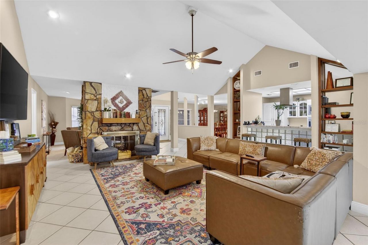 133 Barrington Drive, Brandon, FL 33511 Photo