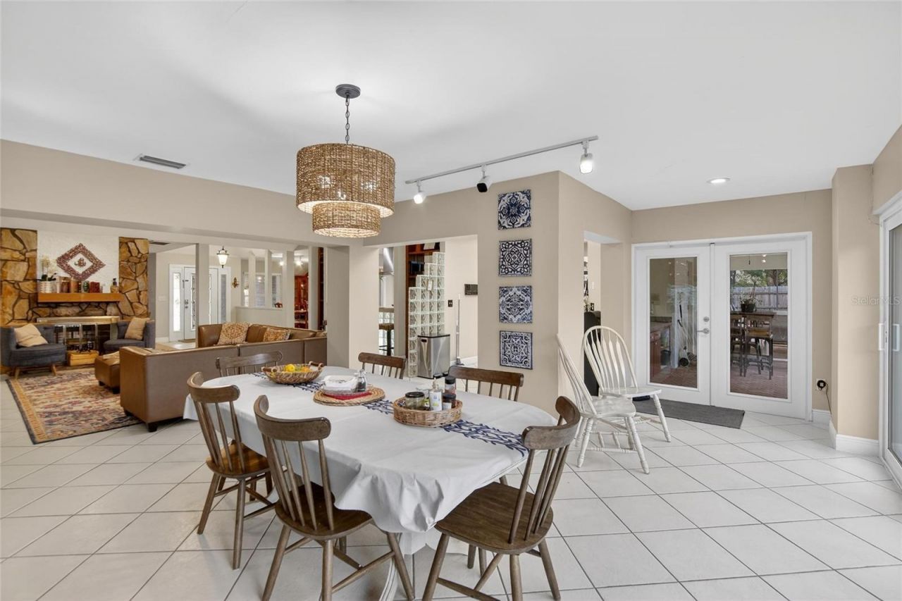 133 Barrington Drive, Brandon, FL 33511 Photo