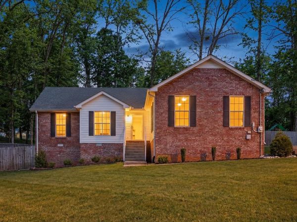 3497 Hunters Rdg, Woodlawn, TN 37191