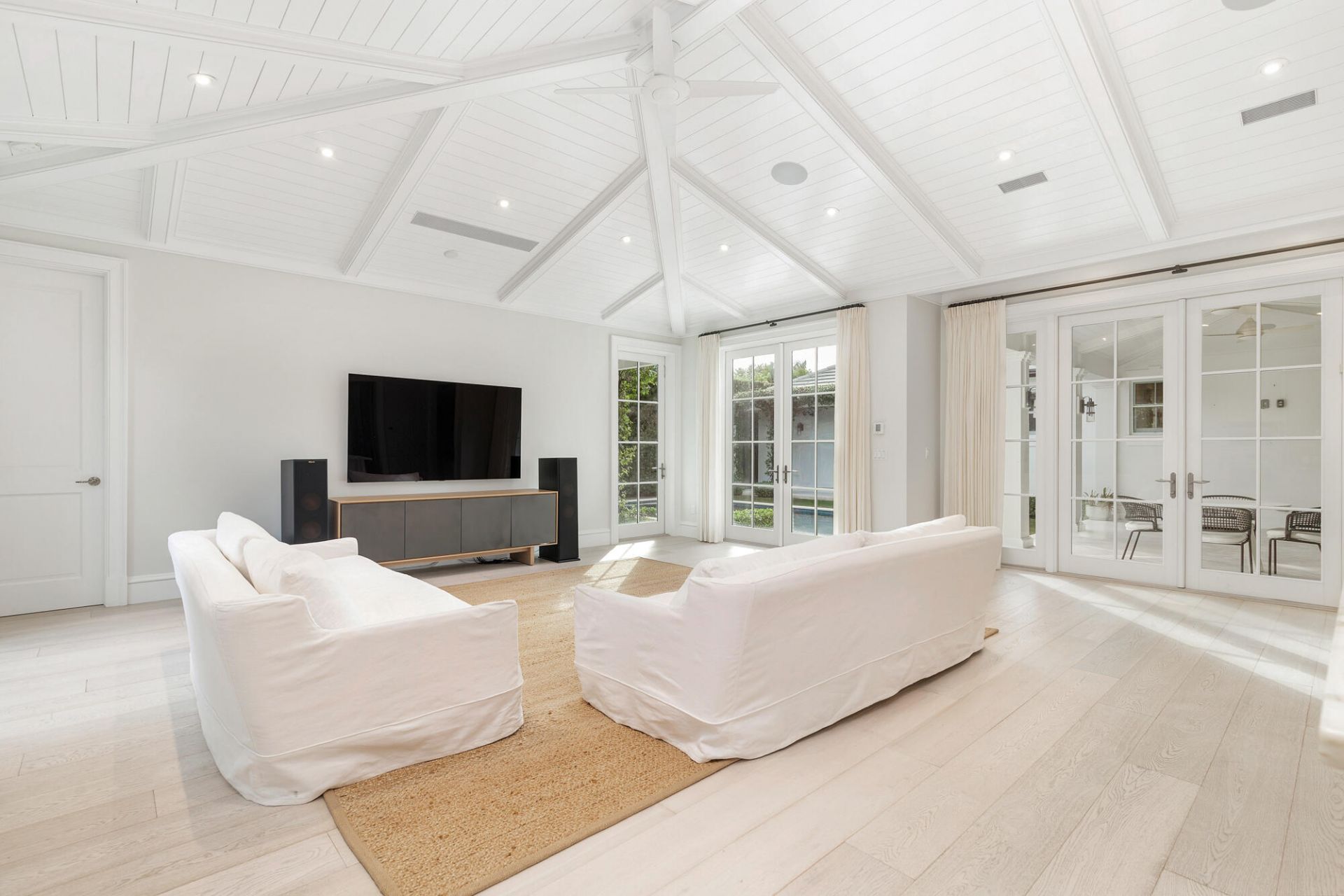 216 Sandpiper Drive, Palm Beach, FL 33480 Photo