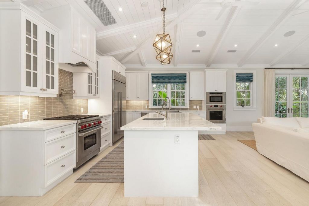 216 Sandpiper Drive, Palm Beach, FL 33480 Photo