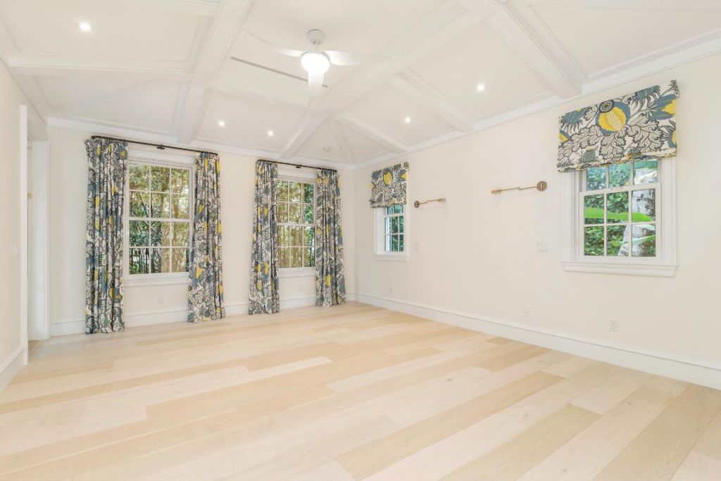 216 Sandpiper Drive, Palm Beach, FL 33480 Photo