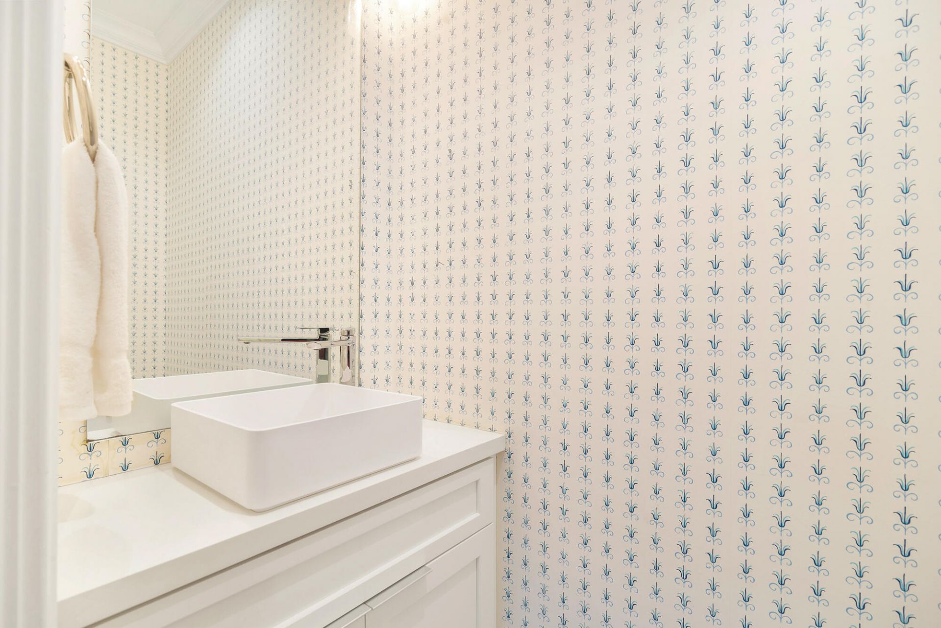 216 Sandpiper Drive, Palm Beach, FL 33480 Photo