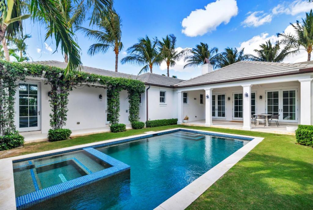 216 Sandpiper Drive, Palm Beach, FL 33480 Photo