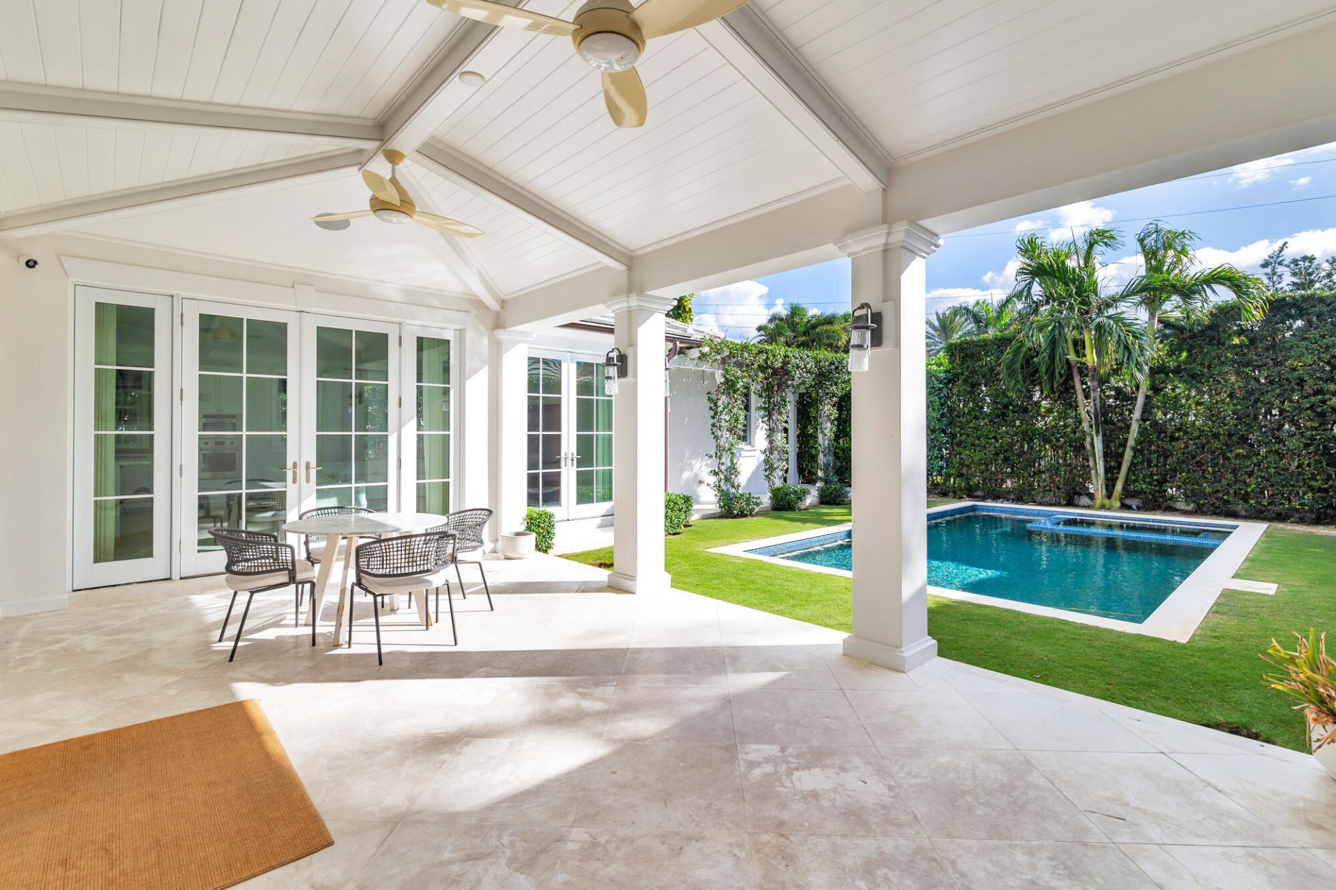 216 Sandpiper Drive, Palm Beach, FL 33480 Photo