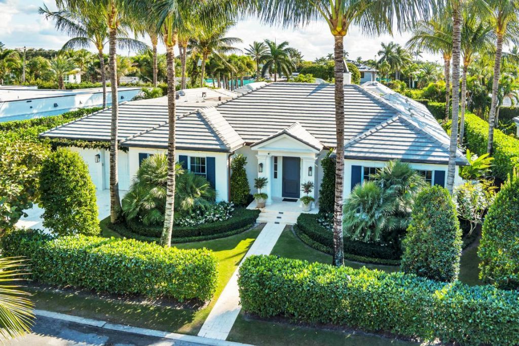 216 Sandpiper Drive, Palm Beach, FL 33480 Photo