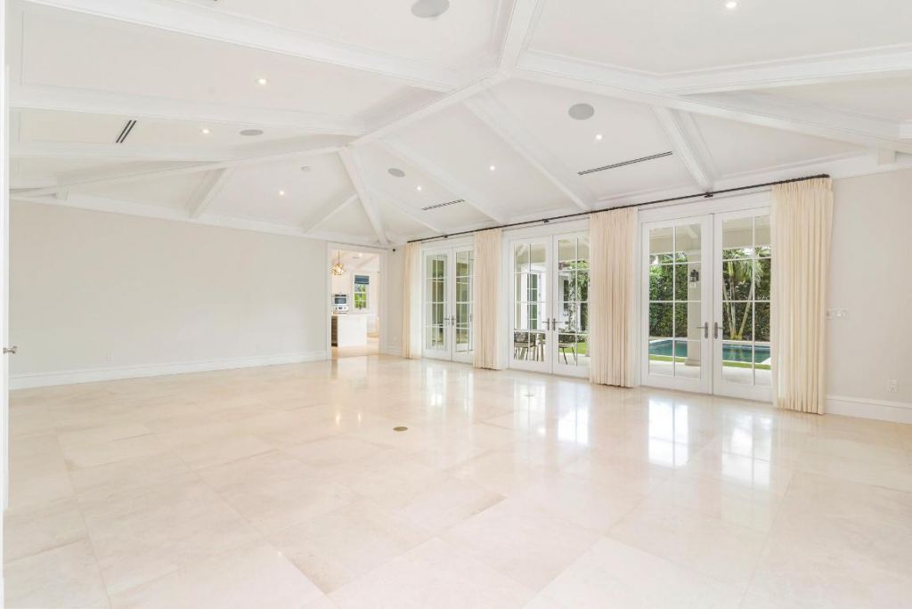 216 Sandpiper Drive, Palm Beach, FL 33480 Photo