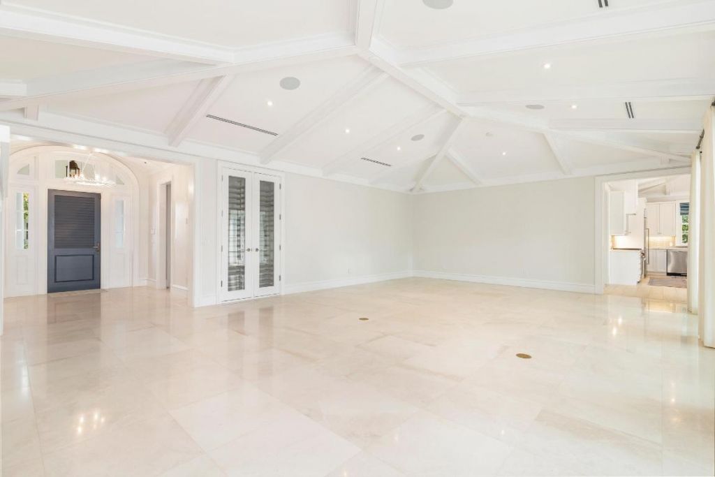 216 Sandpiper Drive, Palm Beach, FL 33480 Photo