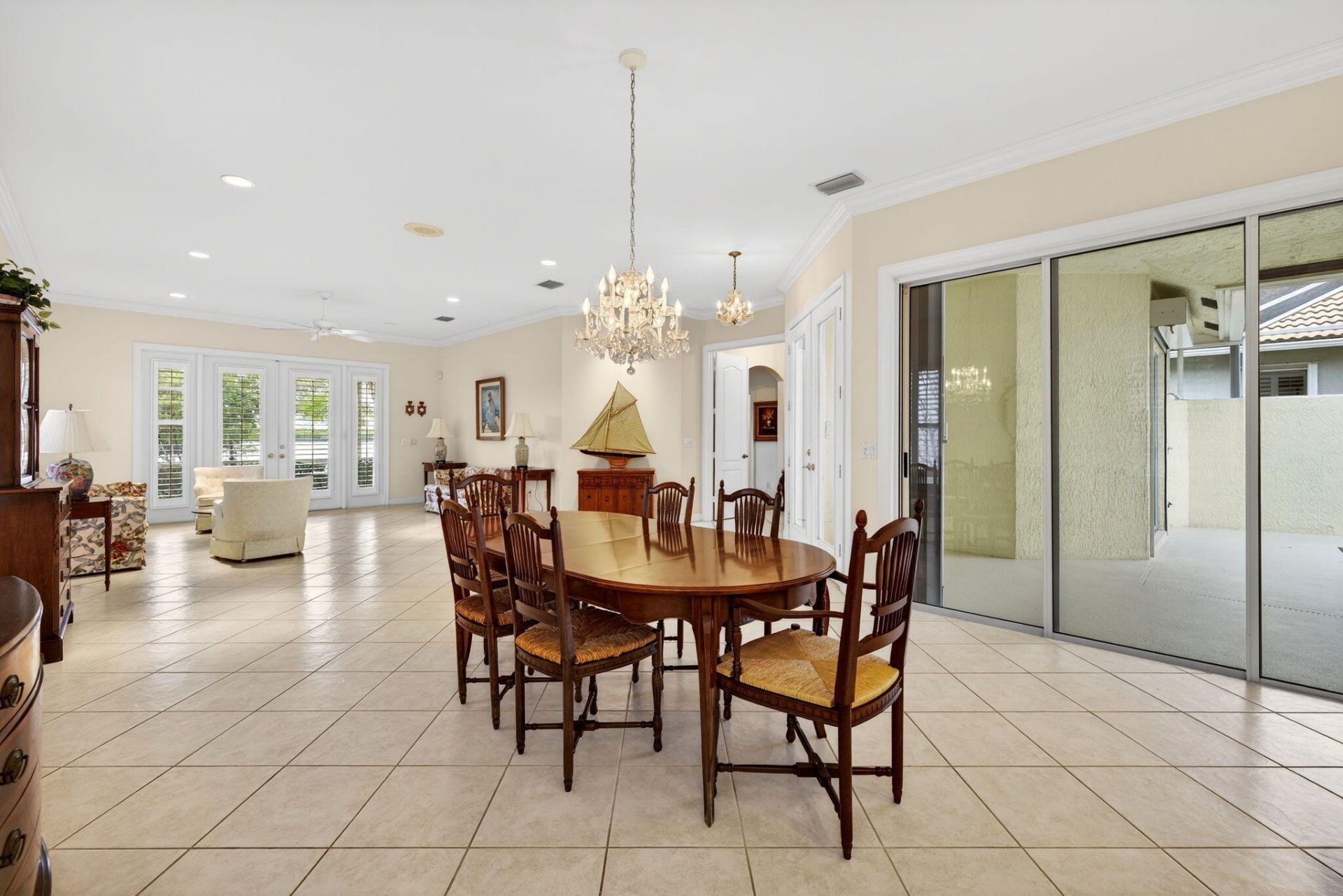 3305 Caracal Drive, Fort Pierce, FL 34949 Photo