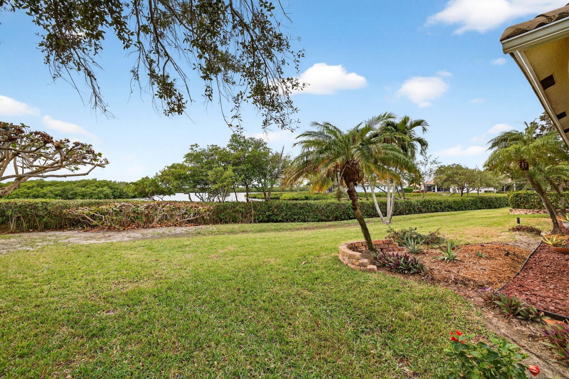 3305 Caracal Drive, Fort Pierce, FL 34949 Photo