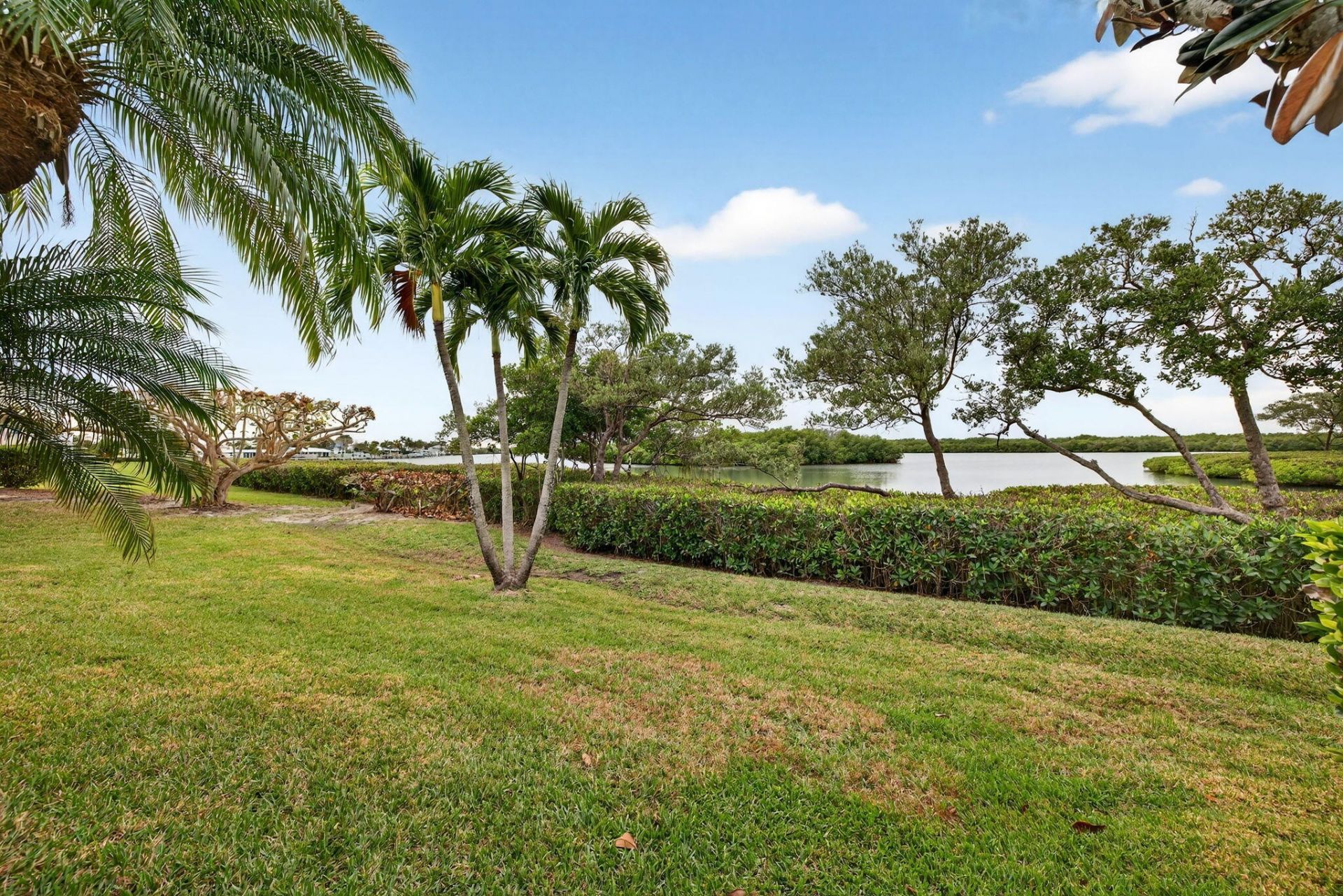 3305 Caracal Drive, Fort Pierce, FL 34949 Photo