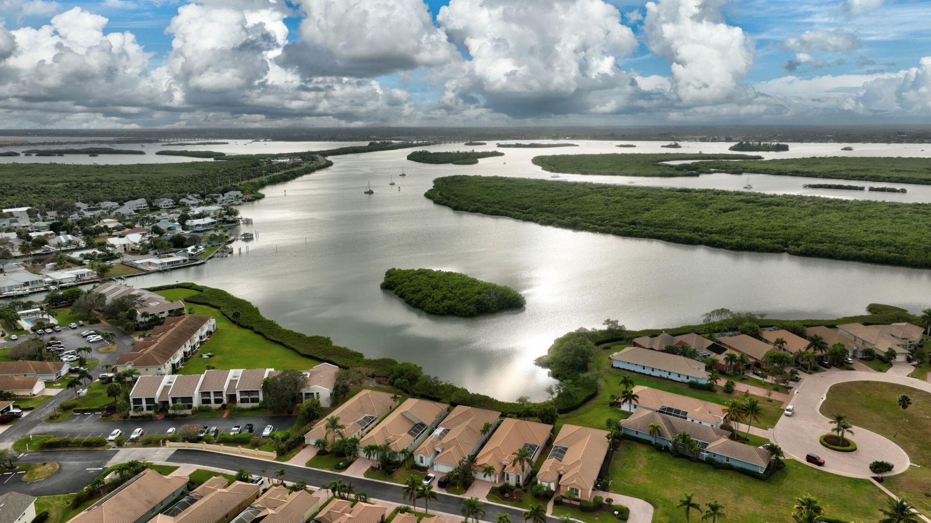 3305 Caracal Drive, Fort Pierce, FL 34949 Photo