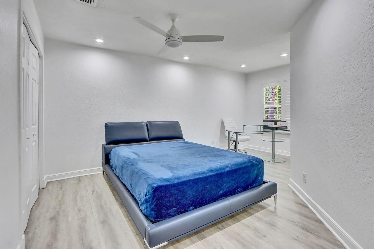 6631 NW 43rd Terrace, Boca Raton, FL 33496 Photo