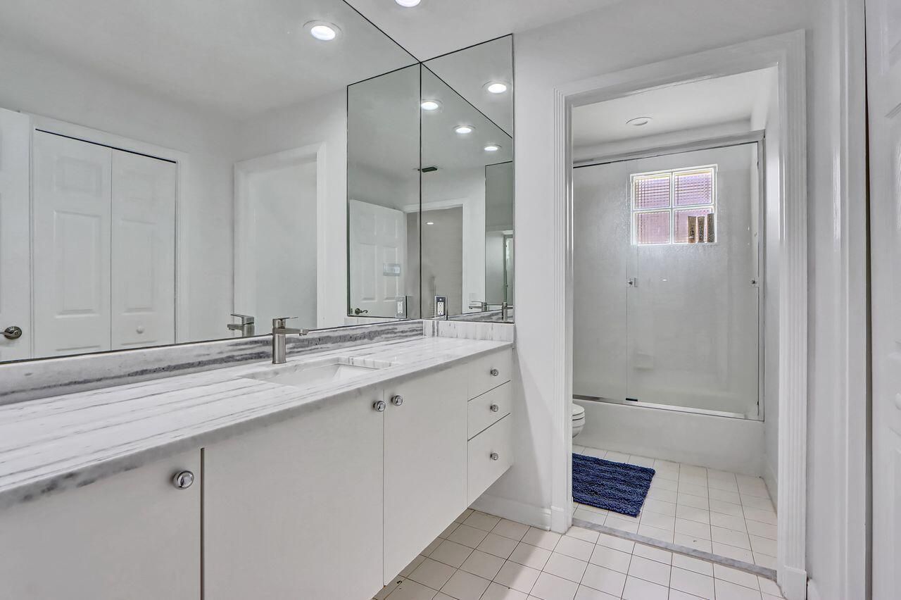 6631 NW 43rd Terrace, Boca Raton, FL 33496 Photo