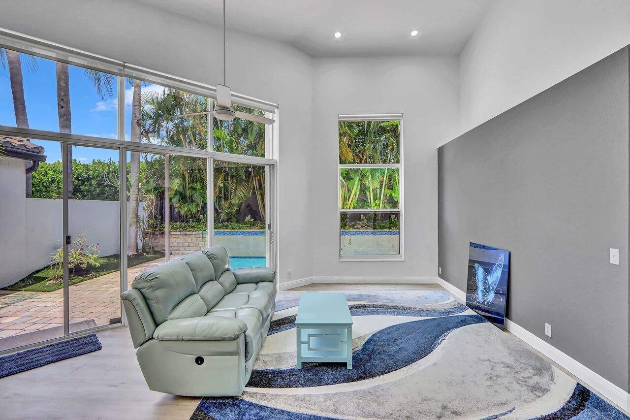 6631 NW 43rd Terrace, Boca Raton, FL 33496 Photo