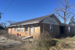 4860 Highway 378 photo 4