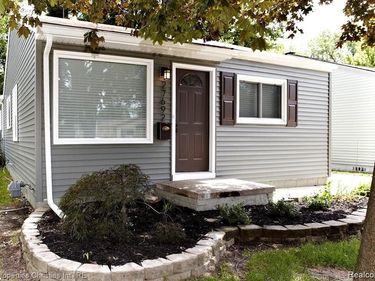 27692 Dartmouth Street, Madison Heights, MI 48071