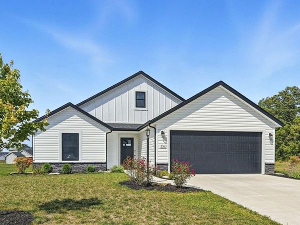 1136 Herdsman Boulevard, Huntertown, IN 46748