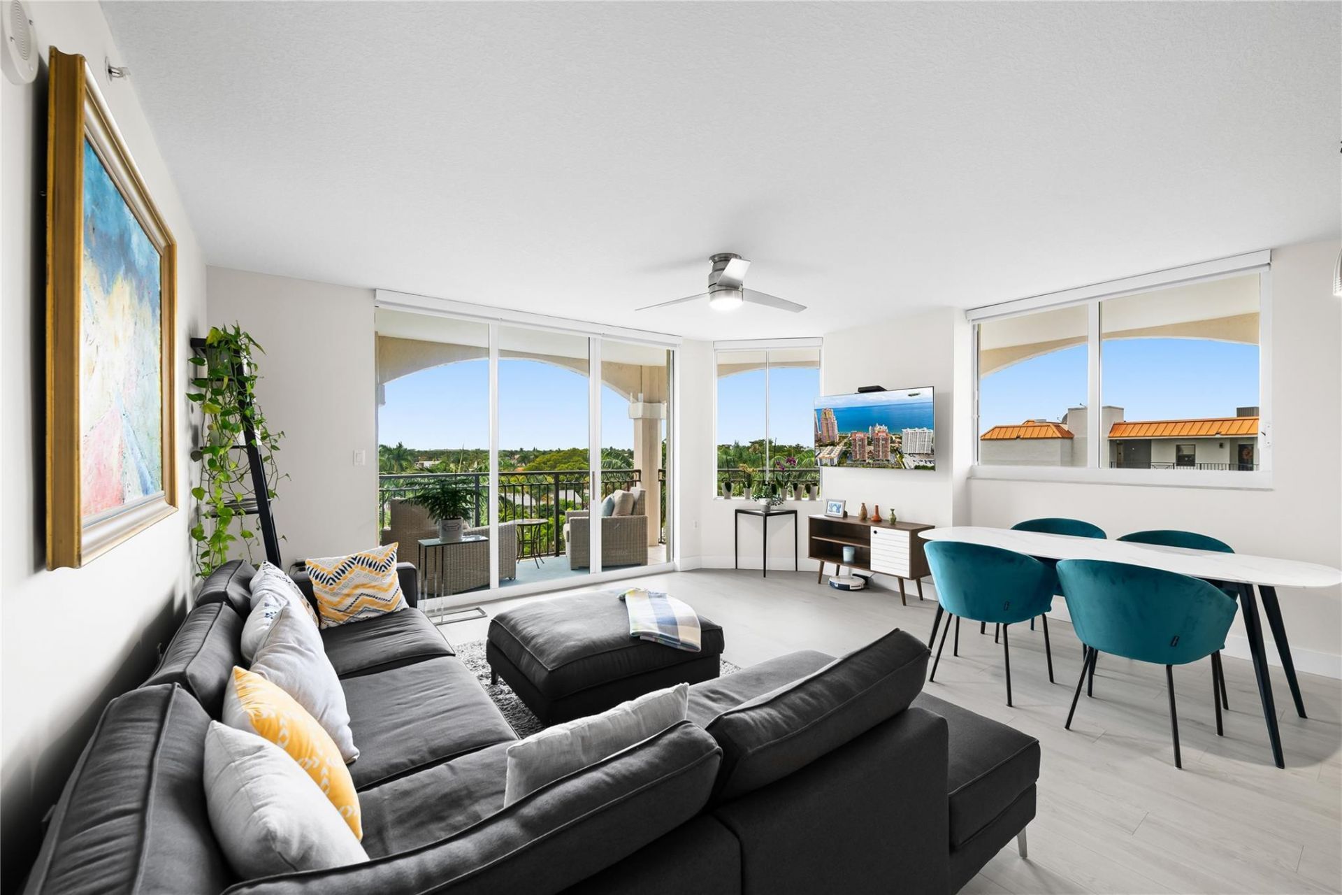 2011 N Ocean Boulevard, Unit 504, Fort Lauderdale, FL 33305 Photo