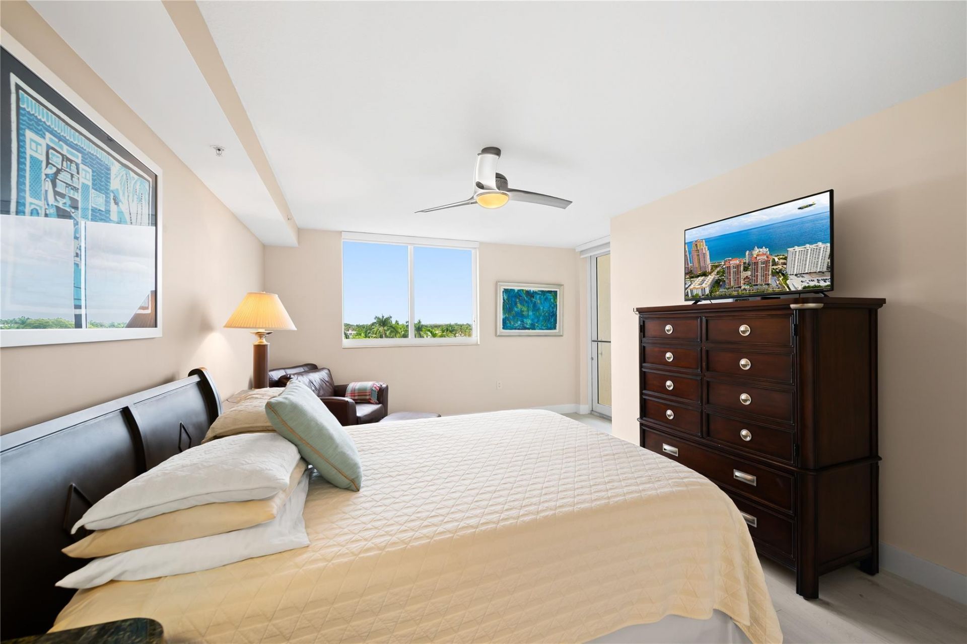 2011 N Ocean Boulevard, Unit 504, Fort Lauderdale, FL 33305 Photo